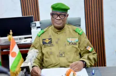 Le ministre d'État, ministre de l'Intérieur, de la Sécurité Publique et de l'Administration du Territoire le Général de Division Mohamed Toumba.