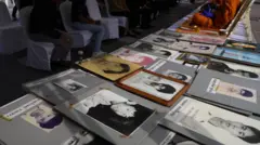 ภาพผู้วายชนม์ในเหตุการณ์ปราบปรามประชาชนที่ออกมาร่วมชุมนุมต่อต้านรัฐบาลในเดือน พ.ค. 2535