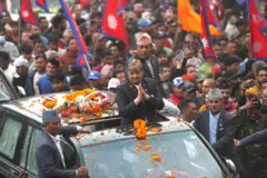 पूर्वराजा ज्ञानेन्द्र शाहलाई काठमाण्डूमा गरिएको स्वागत