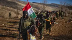 شب نظامیان کرد