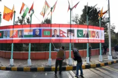 ভারতের সঙ্গে প্রতিবেশী দেশগুলোর সম্পর্কে অস্বস্তির নানা উপাদান বরাবরই ছিল