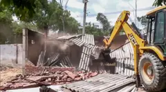 अयोध्या में बुलडोज़र एक्शन