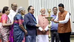 दिल्ली येथील साहित्य संमेलनाचे उद्घाटन 21 फेब्रुवारी रोजी झाले.