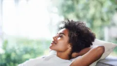 gabar indha guduudsanaysa