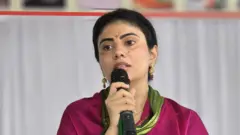 ગુજરાત, મંત્રીમંડળ, ભૂપેન્દ્ર પટેલ, ગાંધીનગર મહાત્મા મંદિર, ભૂપેન્દ્ર પટેલનું નવું મંત્રીમંડળ, રીવાબા જાડેજા, જામનગર ઉત્તર, ભાજપ, ગુજરાત, બીબીસી ગુજરાતી