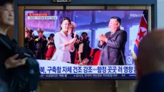 उत्तर कोरियाचे नेते किम जाँग-उन यांची धाकटी मुलगी किम जू आए ही त्यांची उत्तराधिकारी बनू शकते. 