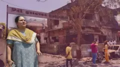 ઘટનાસ્થળ પર તપાસ કરતી પોલીસ અને એફએસએલની ટીમ