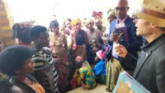 Olivier De Schutter avuga ko yaganiriye n'abaturage mu turere twa Gisagara na Musanze mu kureba ibibazo by'ubukene n'imibereho bivugira ubwabo