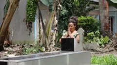 Kaburi Uhayani