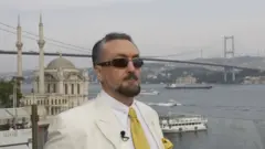 Adnan Oktar di Istanbul