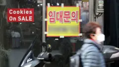 코로나19 사태 장기화에 자영업자들의 시름이 깊어지고 있다