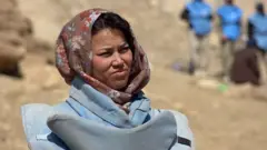 اغلې رضايي د بامیانو په پوهنتون کې ټولنپوهنه لوستې