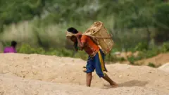 પ્રતીકાત્મક તસવીર