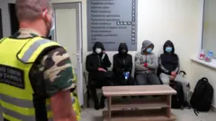 мигранты