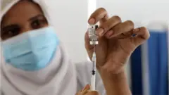 বাংলাদেশে অ্যাস্ট্রাজেনেকার পর ফাইজার, মর্ডানা ও সিনোফার্মের টিকা দেয়া হচ্ছে।