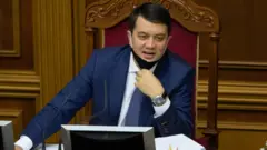 разумков