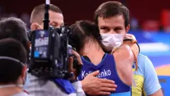 коляденко, ярмоленко