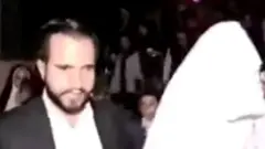 یہ قاسم سلیمانی کی بیٹی زینب اور داماد رضا ہاشم صفی الدین کی انتہائی کم تصاویر میں سے ایک ہے
