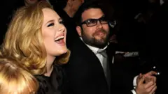 Adele and Simon Konecki at the Grammy Awards in 2013