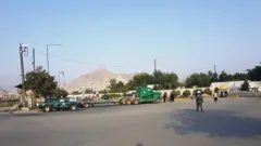 په پلازمېنه کې هغو سيمو ته ورغلې لارې د عام تګ راتګ لپاره تړل شوې دي چې د عاشورا مراسم پکې ترسره کېږي.