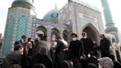 جانب من جنازة فخري زادة