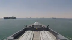 Meli ya wanajeshi wa Uingereza HMS Duncan yawasili katika mkondo wa bahari wa Hormuz
