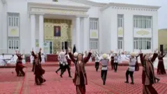 احتفالات شعبية تركمانية