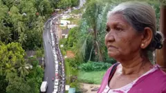 วิกฤตศรีลังกา : รอเติมน้ำมันจนตาย