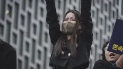 تعمل حكومة سيول على إلغاء وزارة المساواة بين الجنسين في كوري الجنوبية، على الرغم من الفجوة الشاسعة في الأجور بين الجنسين وانتشار التمييز بناء على الجندر في البلاد.