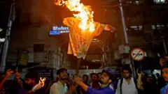 कॅबविरोधात आंदोलन
