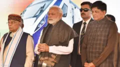 नरेंद्र मोदी