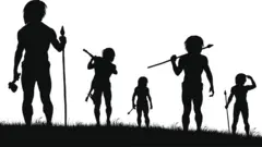Guerreros prehistóricos con las armas que crearon