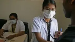 টিকার ঘাটতি মেটাতে এখন বাংলাদেশ সরকার নানামুখী তৎপরতা চালানোর কথা বলছে।