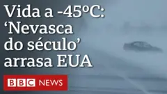 Chamado de "tempestade de neve do século", o ciclone bomba deixou saldo de mais de 60 mortos e muita devastação nos EUA