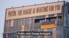 Вилнюс биносидаги ёзув