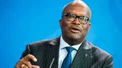 Le président Rock Marc Christian Kabore, a déploré jeudi la forme et le ton utilisés par le président français pour lancer son invitation aux dirigeants des pays du G5 sahel à Pau