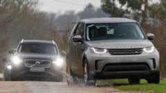 Por qué fue arrestado el expríncipe Andrés