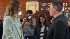 Umunye Ukraine Daria Sakhniuk n'umurusiya Semen Bobrovski bagiriye ubugenzi mu biro bijejwe kwandika ababiranye muri Mexique ku musi wa gatatu