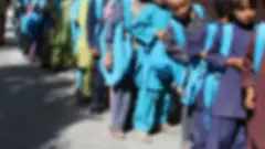 د افغان ماشومانو ځورونه