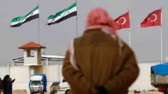 مهاجر در مرز سوریه و ترکیه