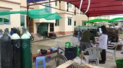 ကိုဗစ်နဲ့ရင်ဆိုင်တိုက်ပွဲဝင်နေကြသူကလေးမြို့သူမြို့သားများ