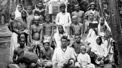 Un grupo de inmigrantes indios en Jamaica a principios del siglo XX.