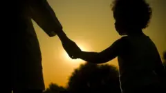 मां, बच्चे