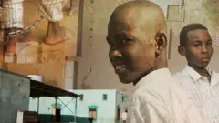 Daa'ima khalwa tokko keessa jiru