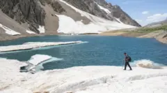 نهر جليدي في تركيا