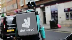 Deliveroo cho ra mắt một tính năng mới gọi là "Dịch vụ đặt Bàn".