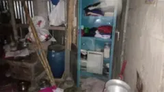তছনছ করে দেয়া একটি ঘর