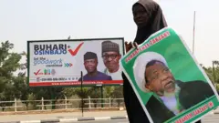 Wata mata mai zanga-zanga dauke da hoton Zakzaky a Abuja a Janairun 2019