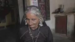 బిడ్డకు జన్మనిచ్చిన వృద్ధురాలు
