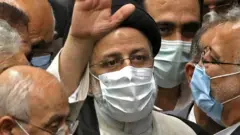 এব্রাহিম রাইসি গতকাল ইরানের নতুন প্রেসিডেন্ট হিসেবে শপথ নিয়েছেন